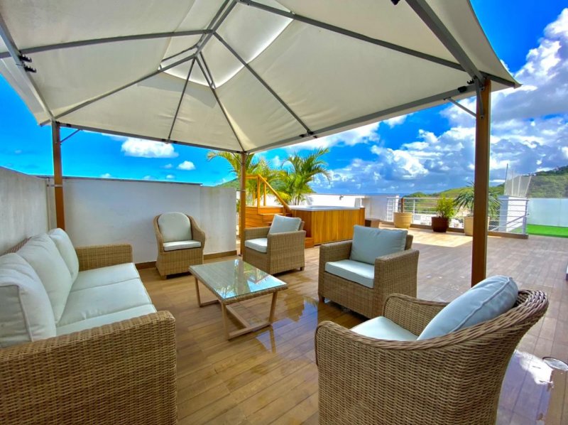 Cobertura Triplex - Venda - Pitangueiras - Guaruj - SP