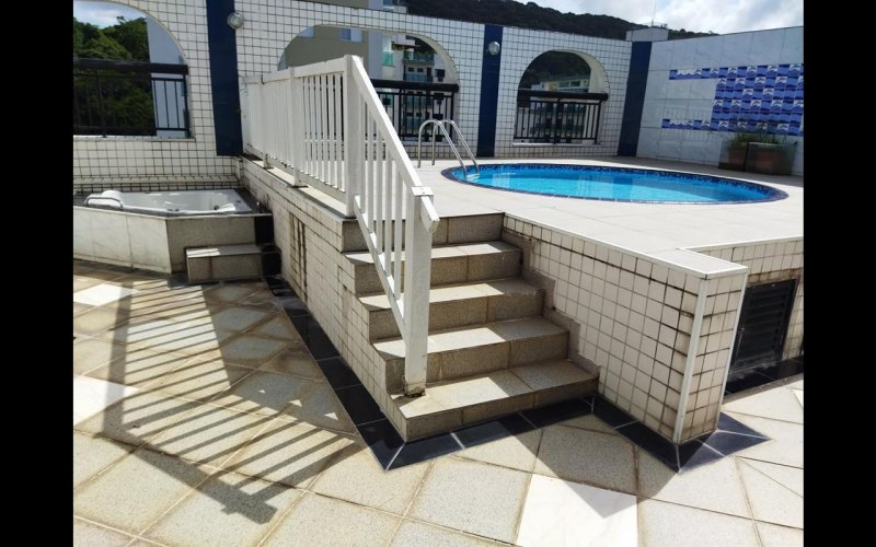 Cobertura Triplex - Venda - Pitangueiras - Guaruj - SP