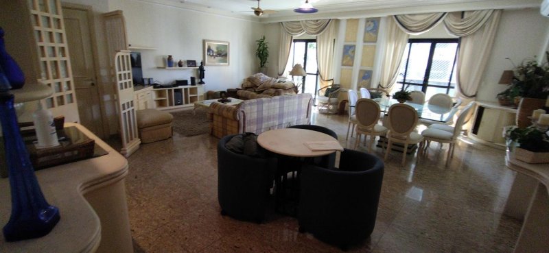 Apartamento Alto Padrão - Venda - Pitangueiras - Guarujá - SP